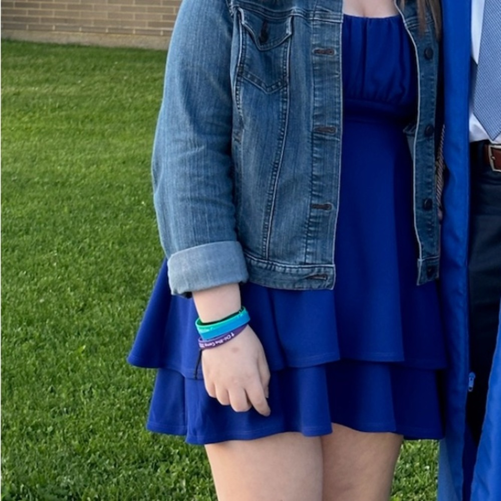 Blue Dress - Picture 2 of 2